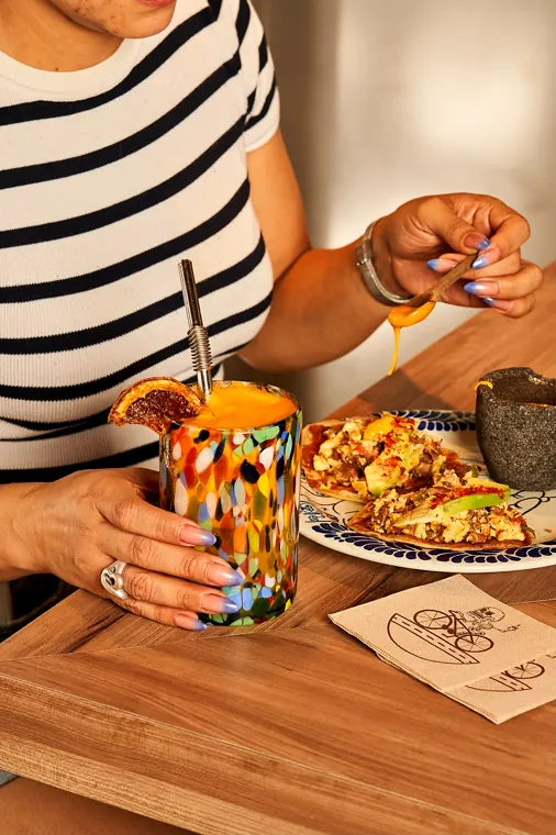 Tacos pupe con zumo natural